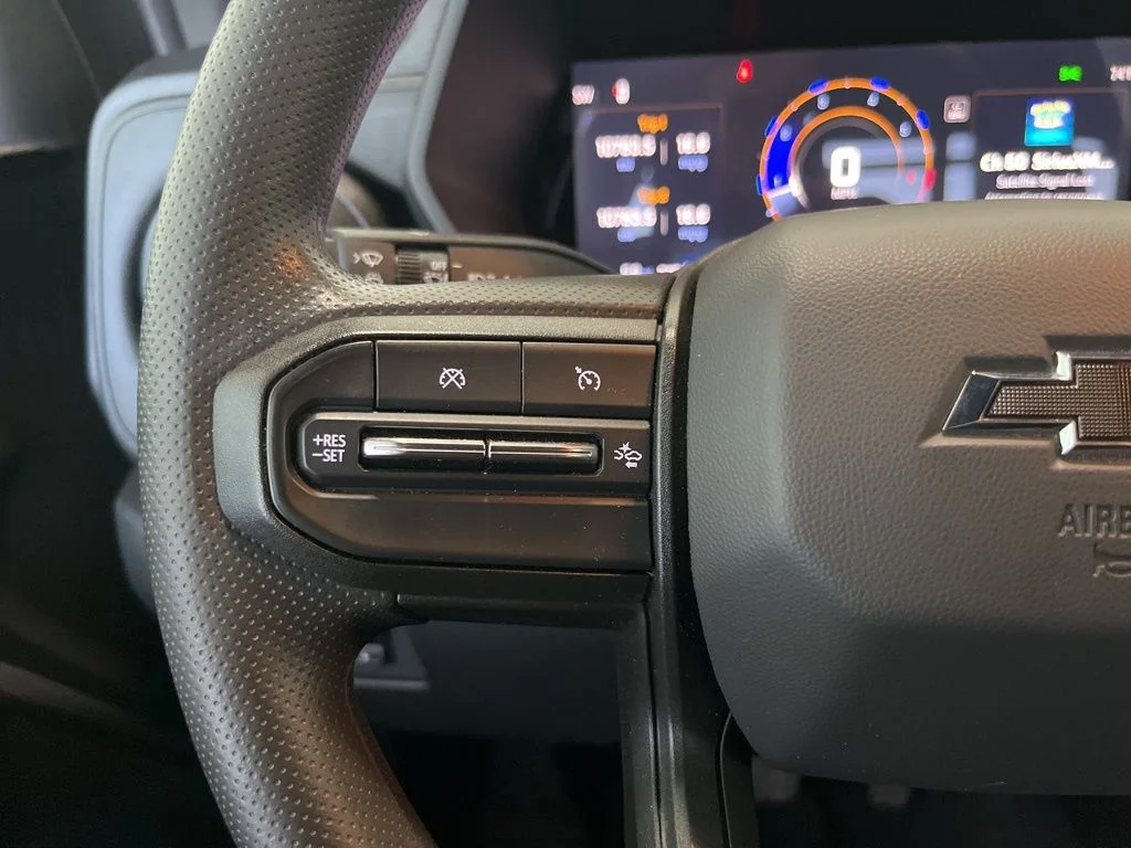Used 2024 White Chevrolet Trail Boss image 6