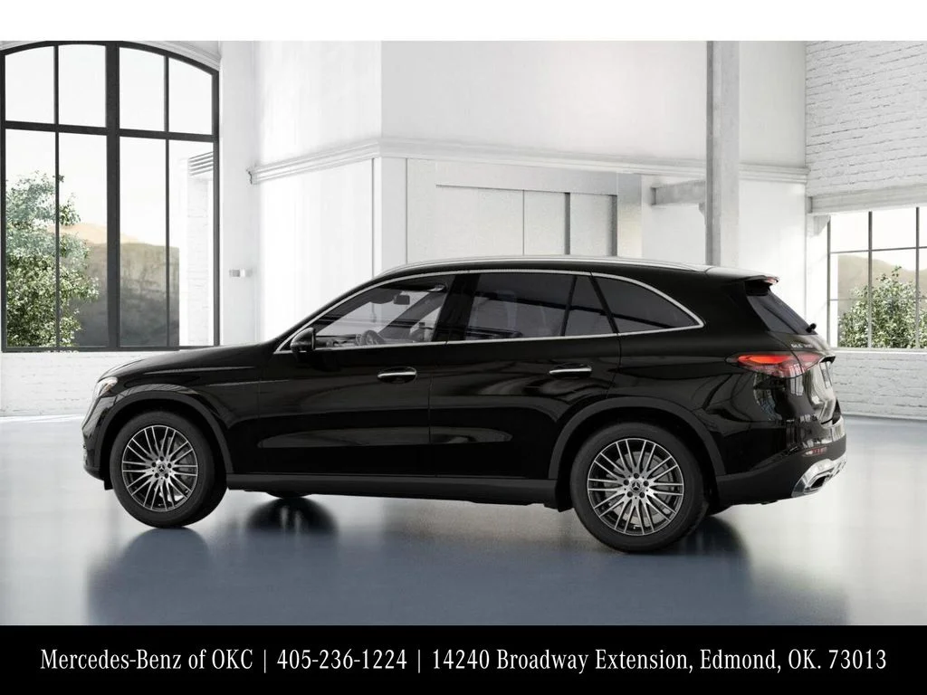 Used 2026 Black Mercedes-Benz GLC 300 image 32