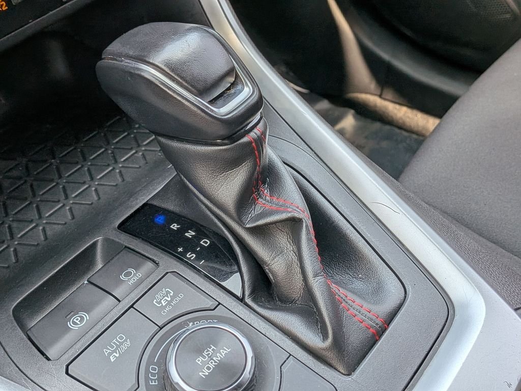 Used 2022 Red Toyota SE image 27