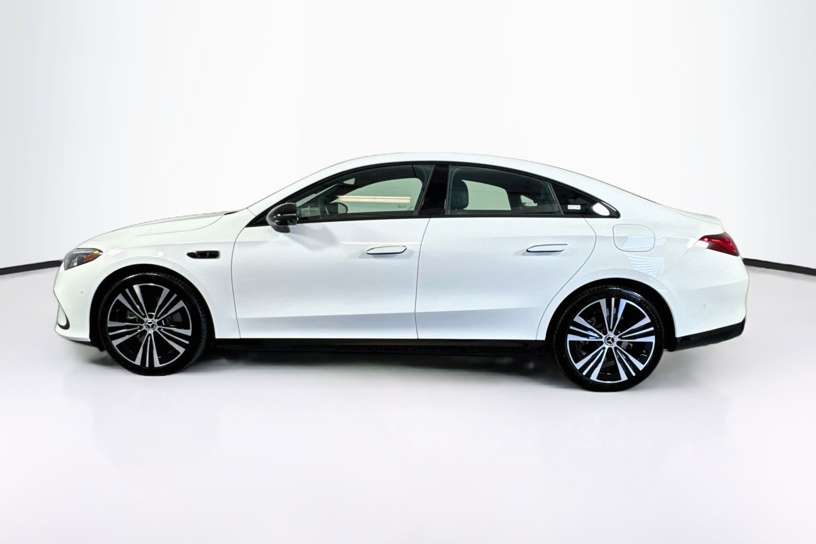 New 2027 Polar White Mercedes-Benz CLA 220 Hybrid image 8