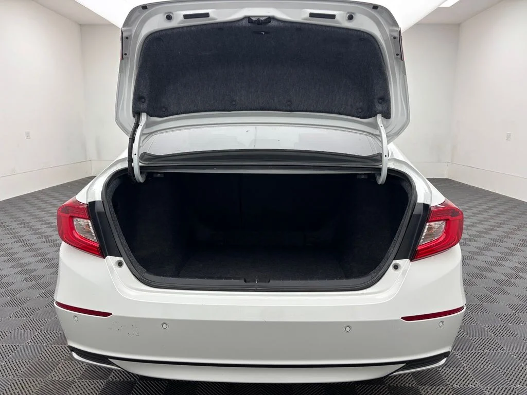 Used 2021  Honda EX-L image 11