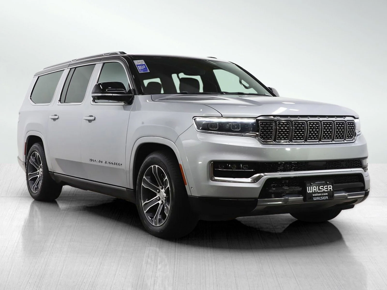 Used 2024 Silver Zynith Jeep  image 8