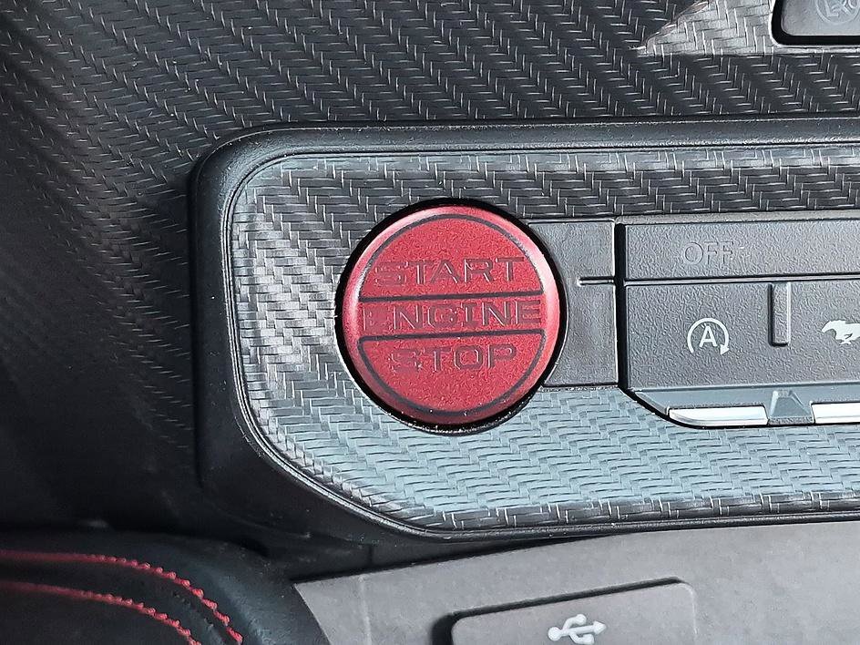 Used 2025 Black Ford GT Premium image 27
