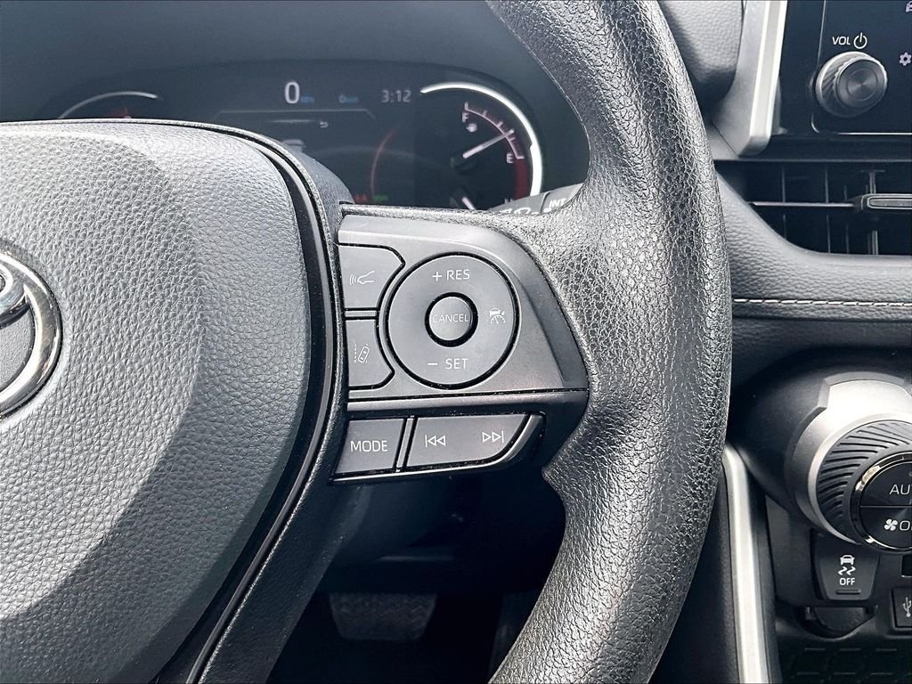 Used 2025 White Toyota XLE image 24