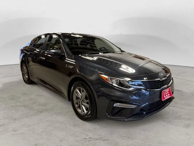 Used 2019 Platinum Graphite Kia LX image 7