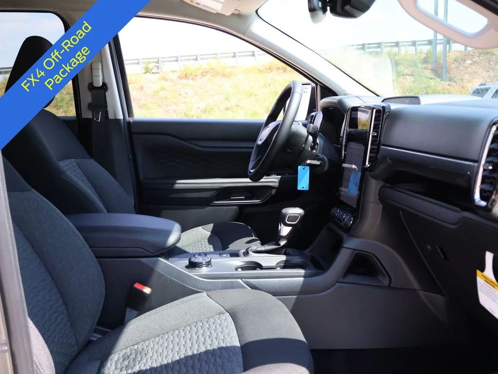 New 2026 Carbonized Gray Metallic Ford XLT image 9