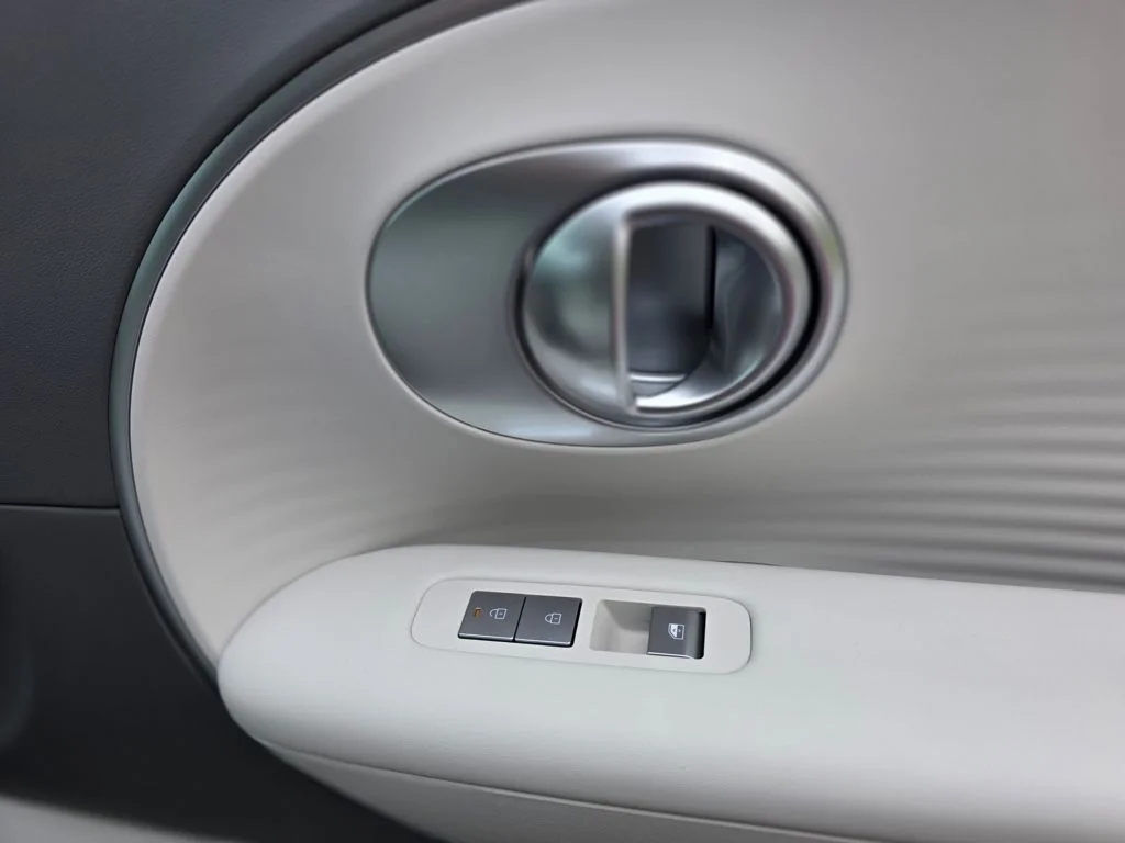New 2026 Cyber Gray Hyundai SE image 16