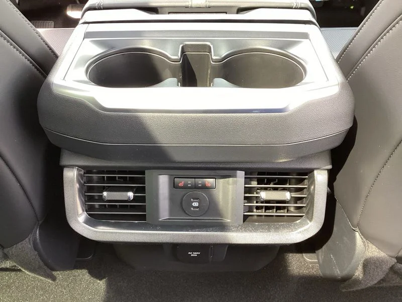 New 2026 Star White Metallic Tri-Coat Ford Platinum® image 19