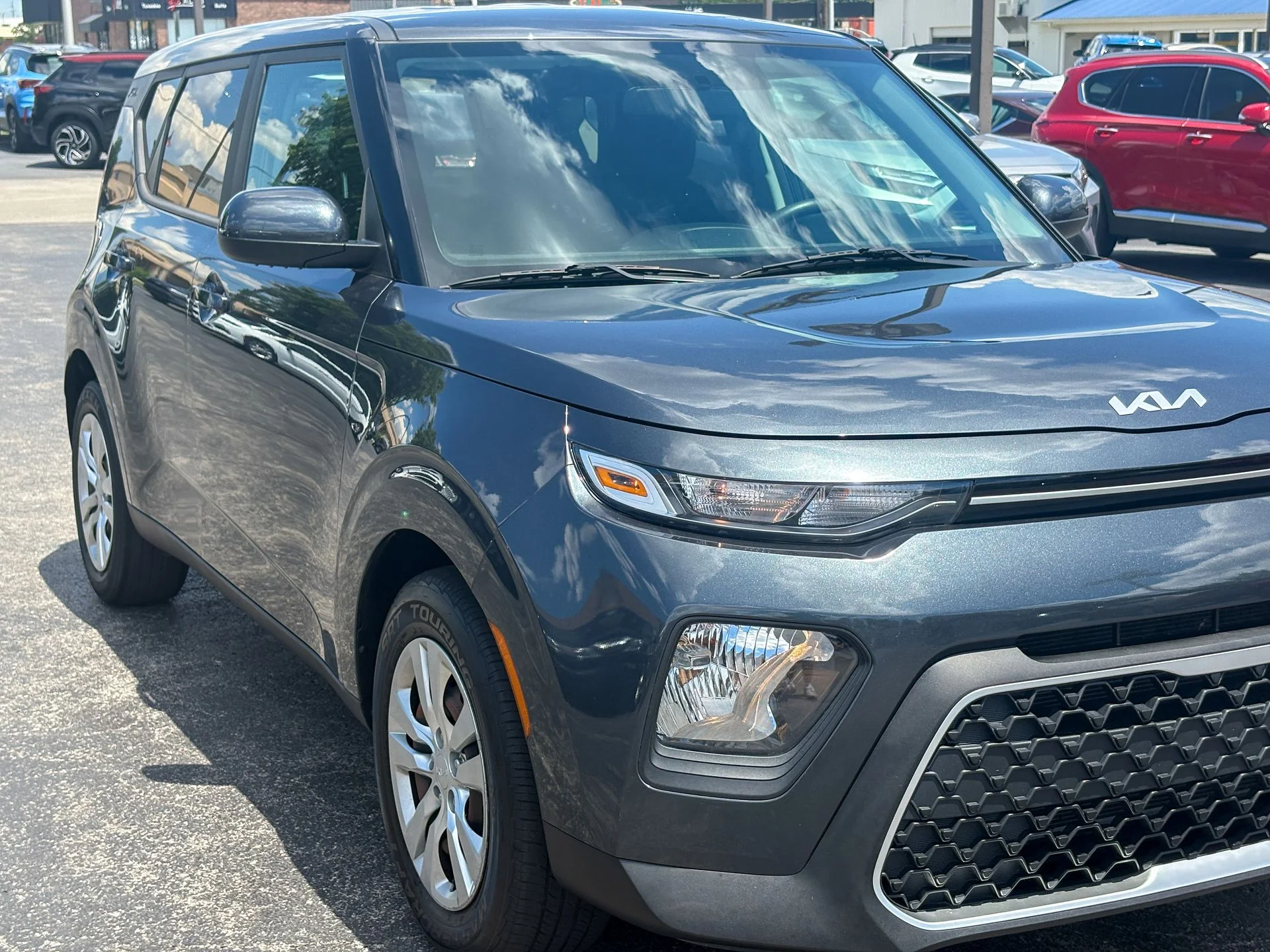 Used 2022 Gray Kia LX image 3