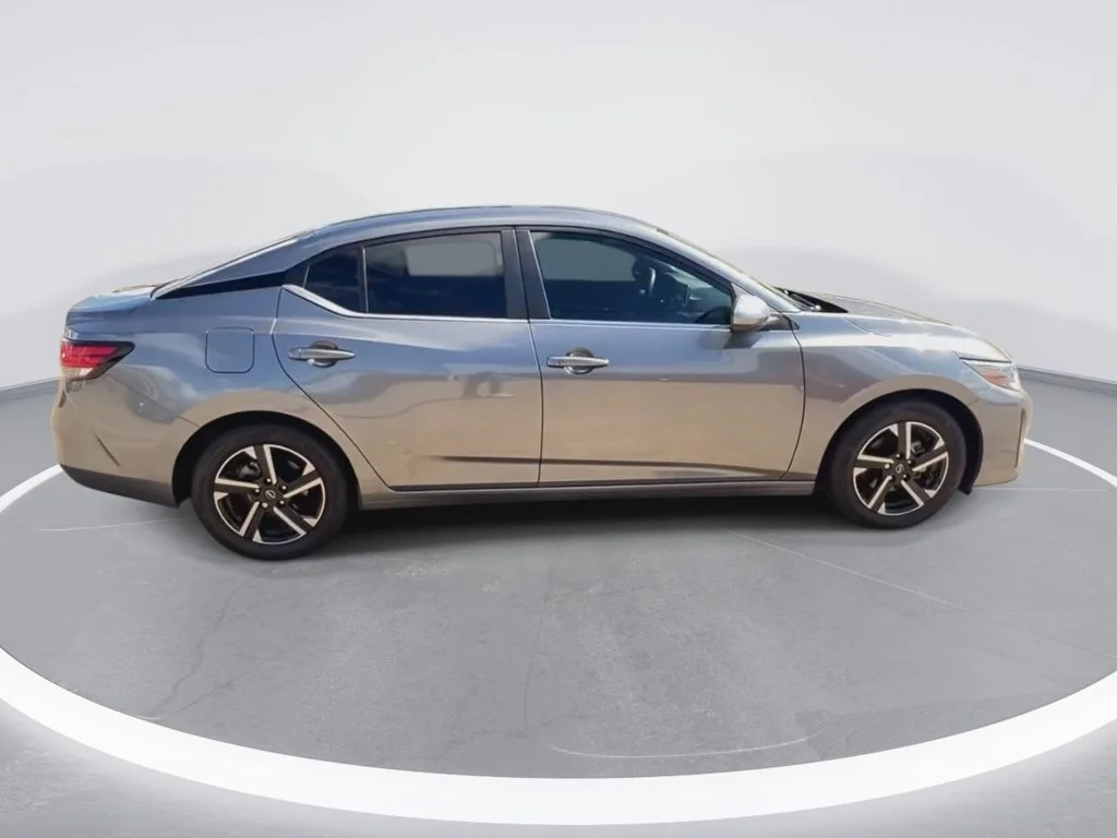 Used 2024 Gray Nissan SV image 9