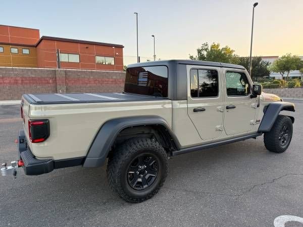 Used 2022 Beige Jeep Mojave image 4