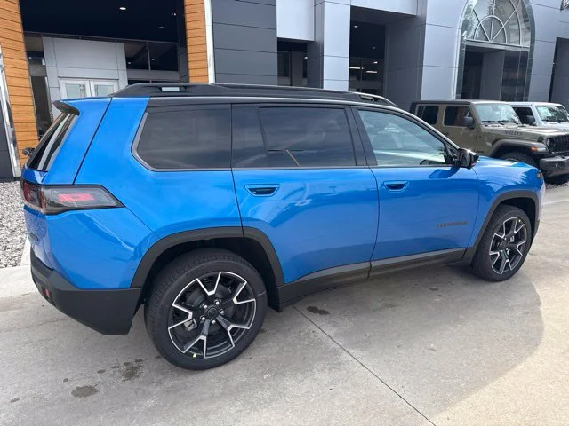 New 2027 Blue Jeep Overland image 4