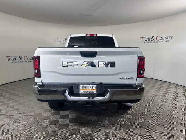 2026 RAM 2500 Tradesman - Photo 9