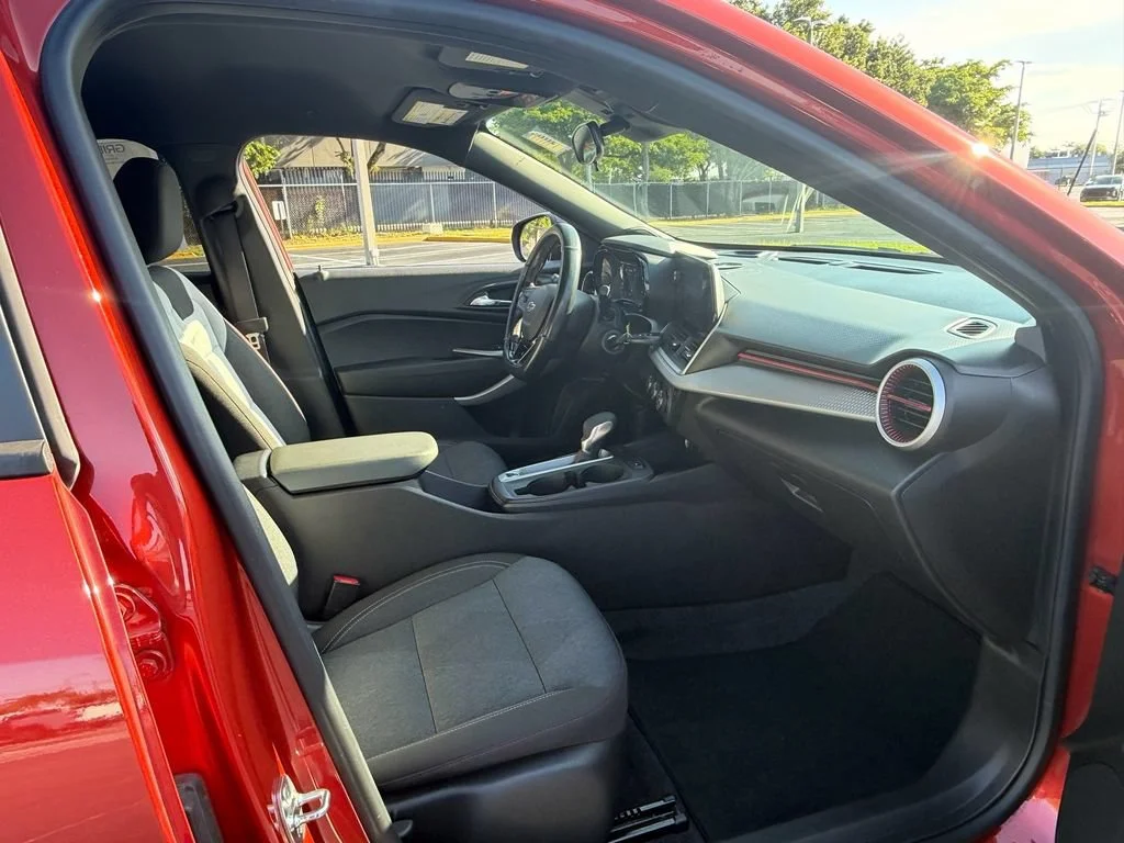 Certified Used 2024 Cayenne Orange Metallic Chevrolet 1RS image 16