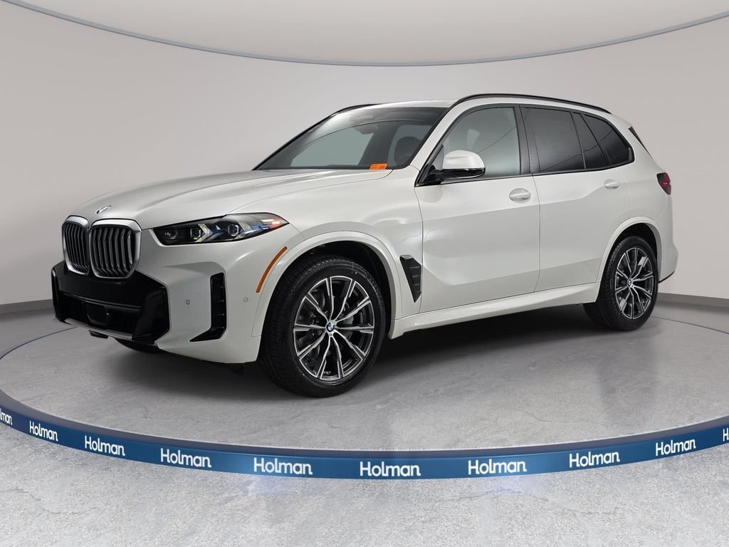 New 2026 Mineral White Metallic BMW xDrive40i image 1