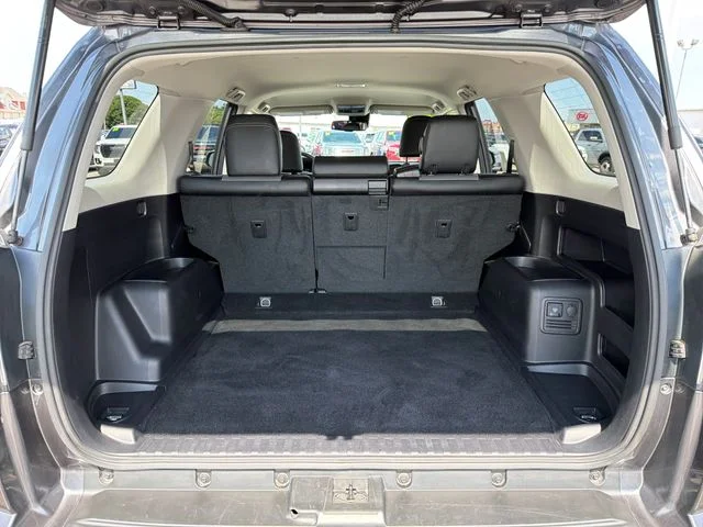 Used 2022 Gray Toyota SR5 Premium image 29