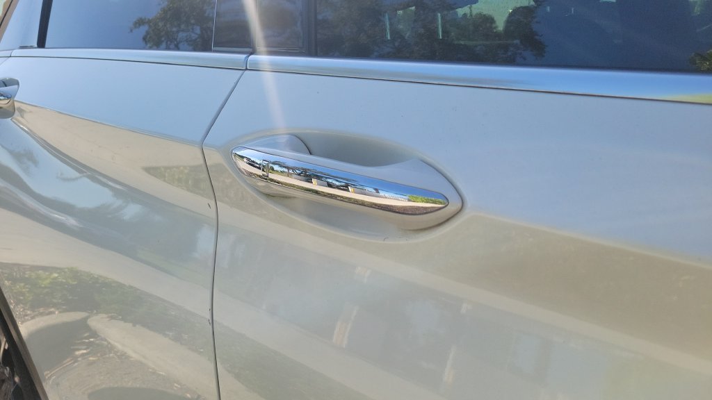 Used 2022 White INFINITI LUXE image 7