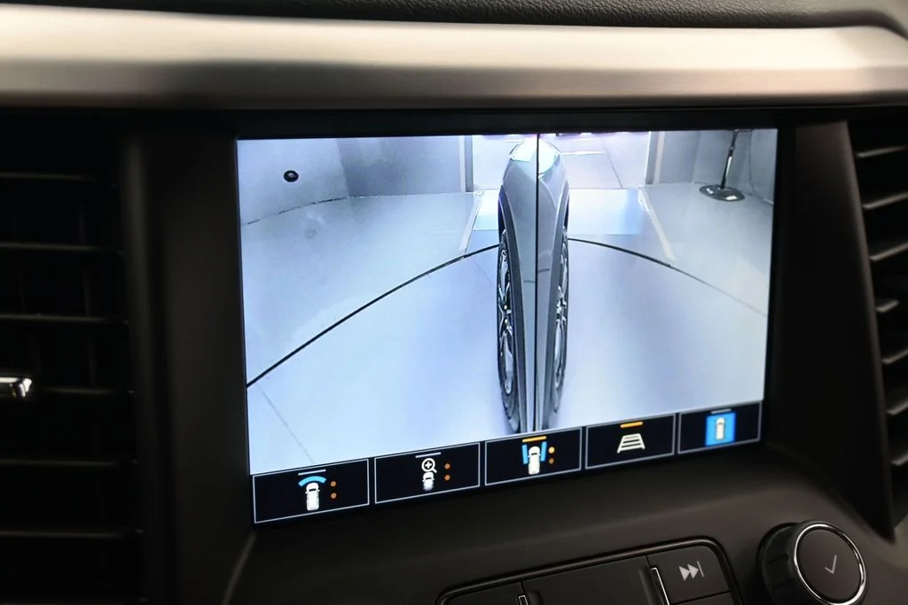 Used 2023 Sterling Metallic GMC SLT image 25