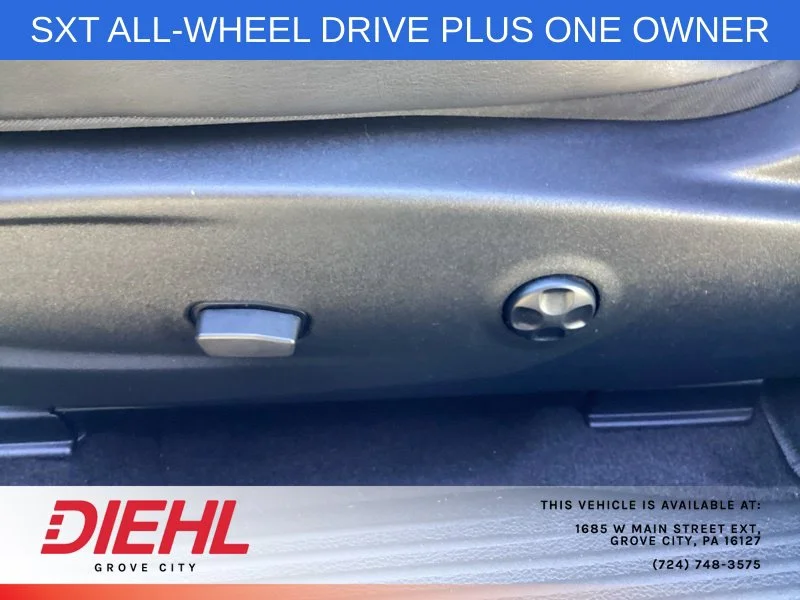 Used 2021 White Dodge SXT image 15