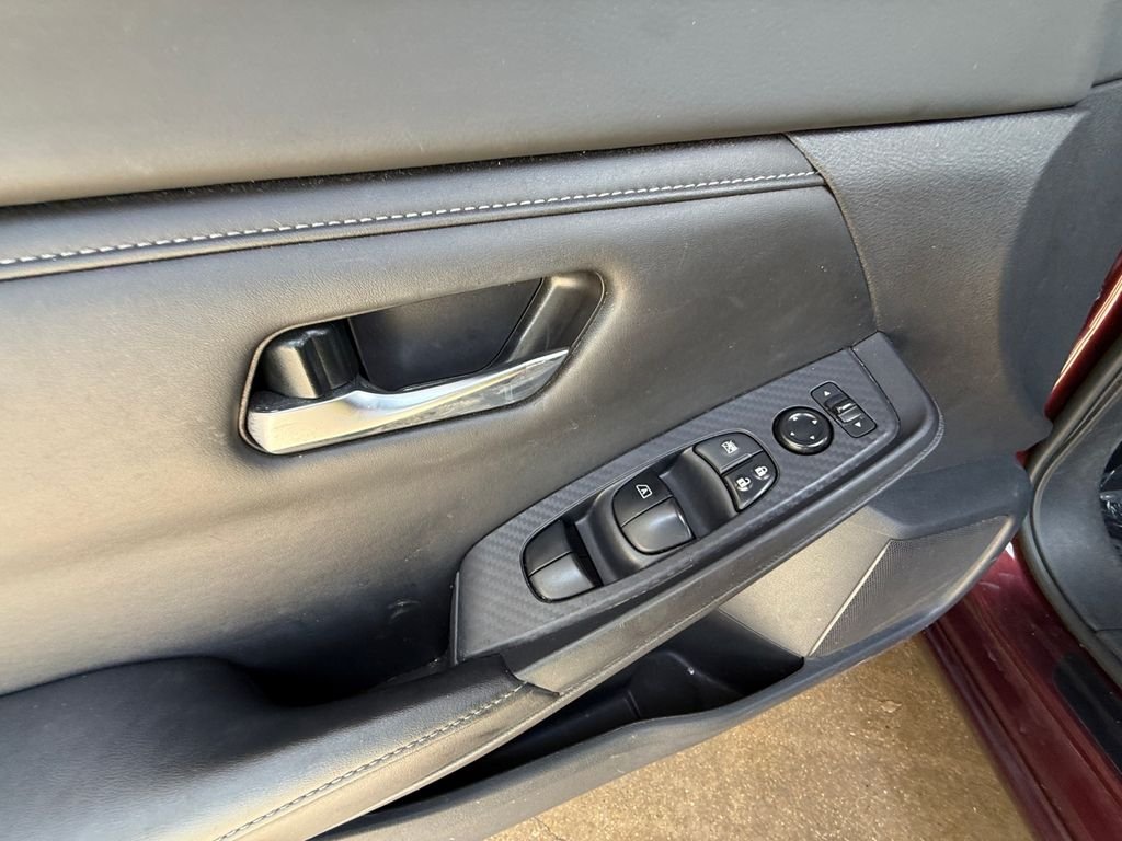 2023 Nissan Sentra SV - Photo 11