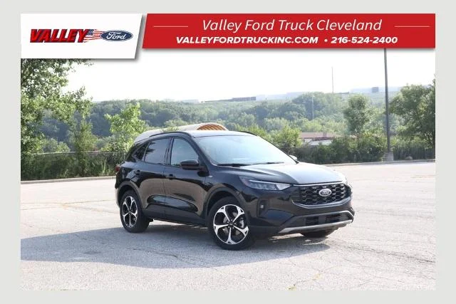 New 2025 Agate Black Metallic Ford ST-Line Select image 30
