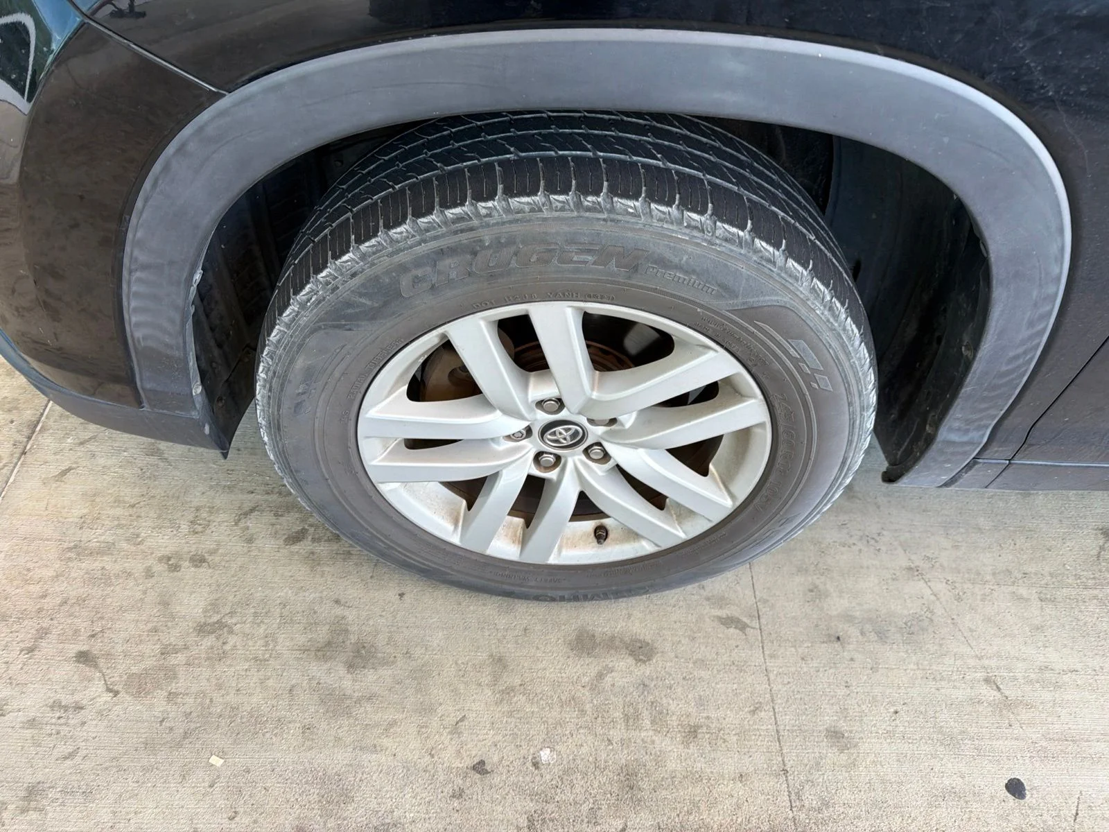 Used 2016 Black Toyota LE image 2