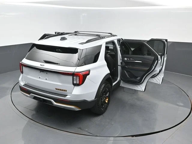 New 2026 White Ford Tremor image 26