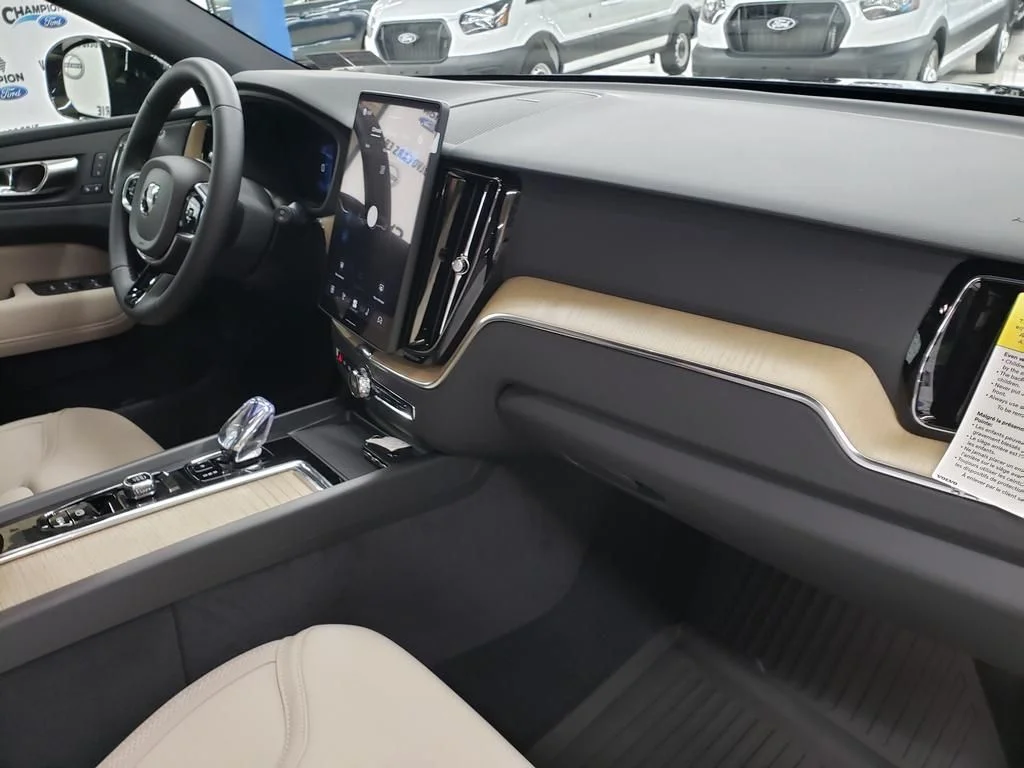 New 2026 Onyx Black Volvo Plus image 19