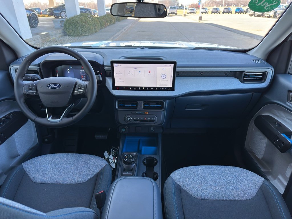 2025 Ford Maverick XLT - Photo 13