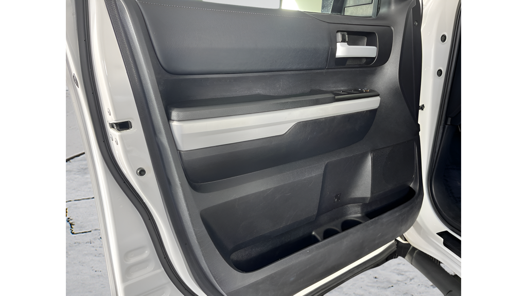 2021 Toyota Tundra SR5 - Photo 9