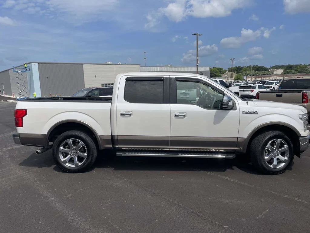 Certified Used 2019  Ford Lariat image 2
