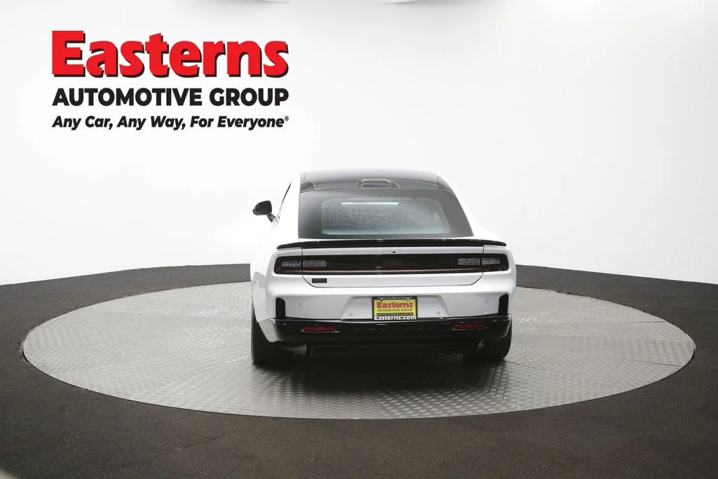 Used 2024 White Dodge R/T Scat Pack image 37