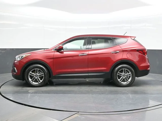 Used 2018 Red Hyundai 2.4 Base image 4