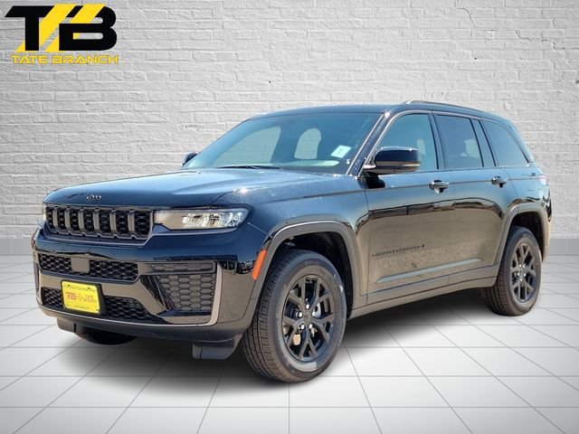 New 2026 Diamond Black Crystal Pearlcoat Jeep Altitude image 1