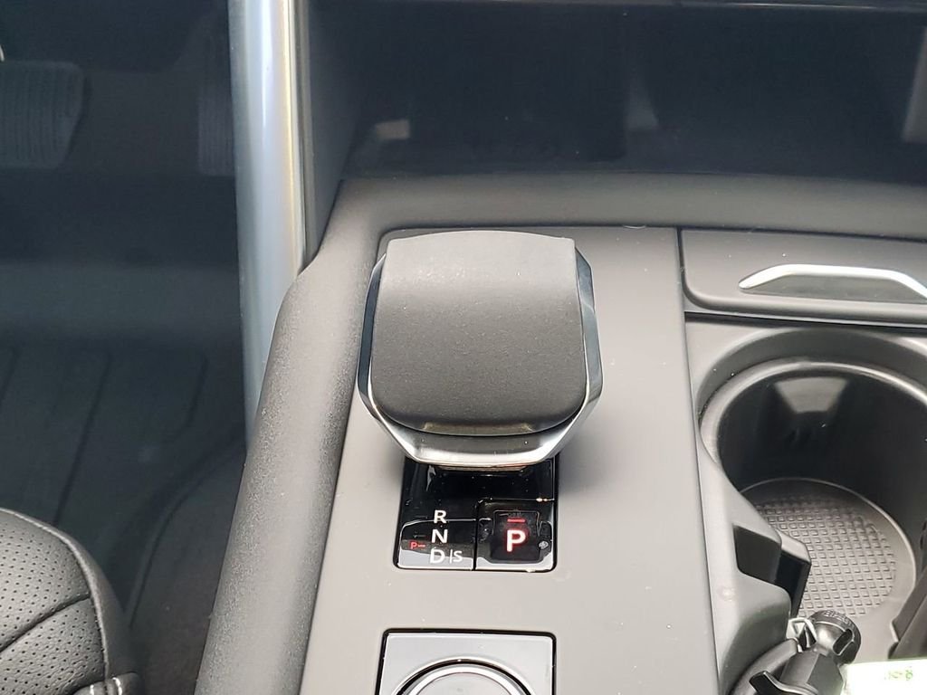 New 2025 Eiger Grey Land Rover S image 20