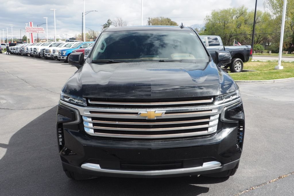Used 2022 Black Chevrolet High Country image 2