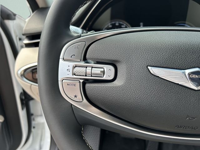 Used 2024 White Genesis 2.5T image 32