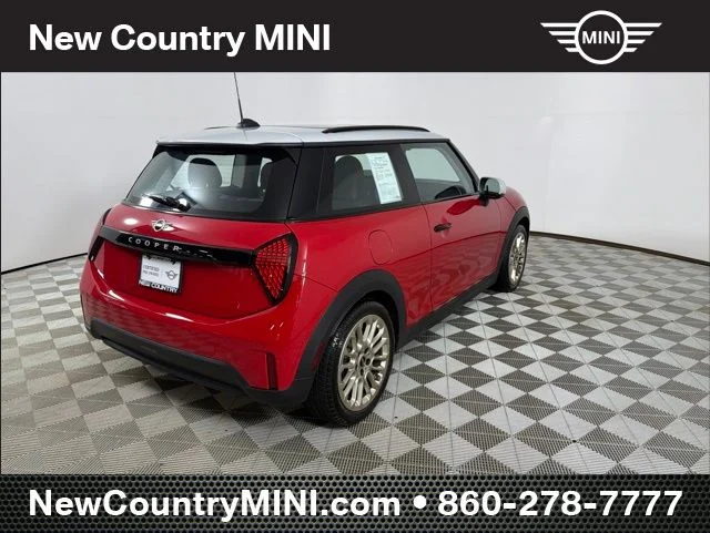 2025 MINI Hardtop 2 Door Base - Photo 7