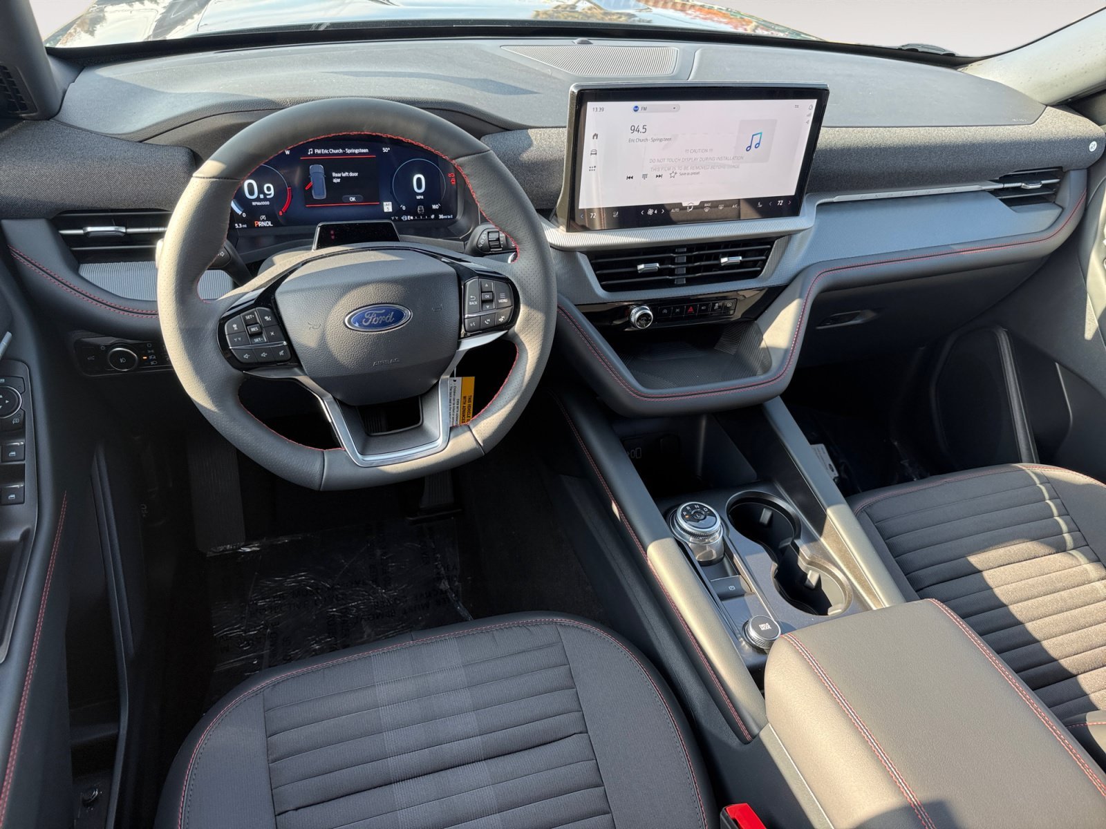 New 2026 CARBONIZED GRAY METALLIC Ford ST-Line image 15