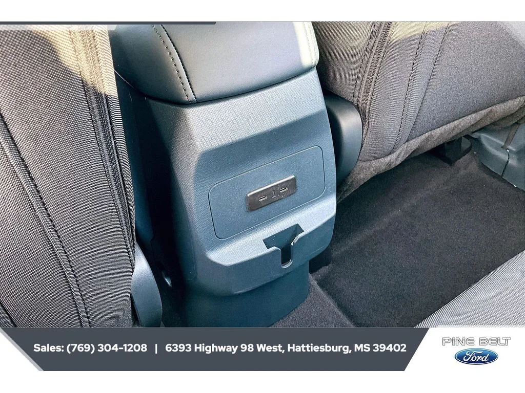 New 2026 Oxford White Ford XL image 25