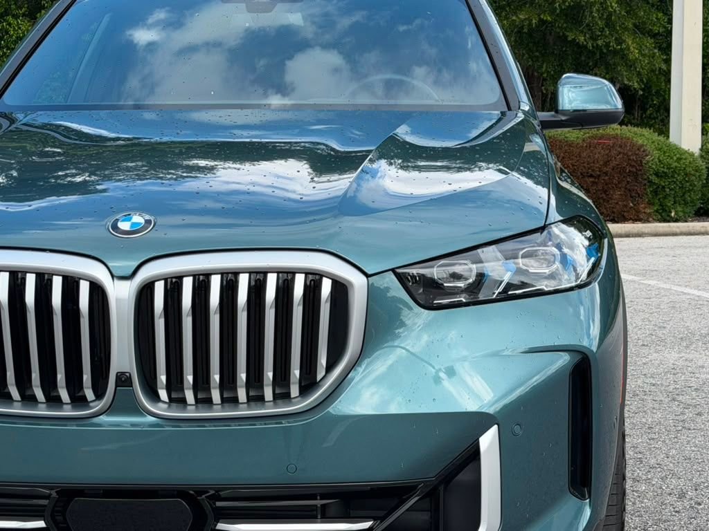 Used 2026 Blue BMW xDrive40i image 9