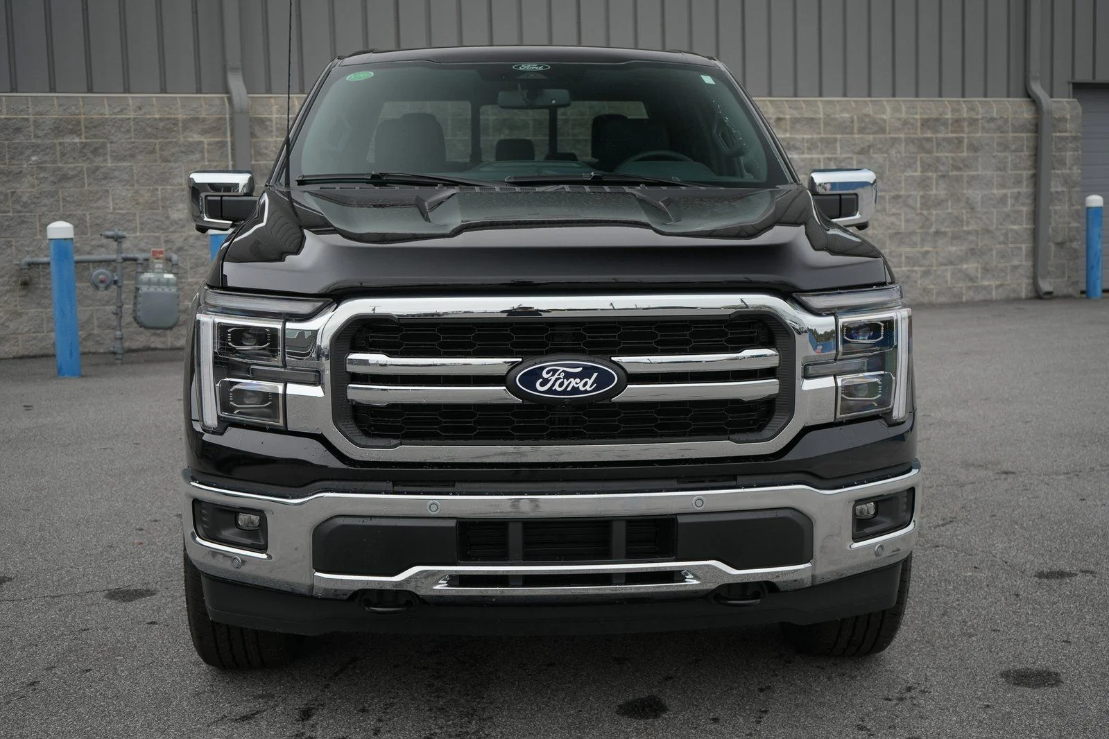 New 2026 Agate Black Metallic Ford Lariat® image 2