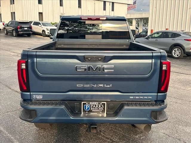 Used 2026  GMC Denali Ultimate image 10
