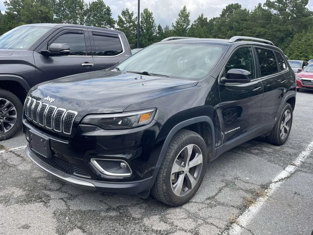 Used 2019 Diamond Black Crystal Pearlcoat Jeep Limited image 5