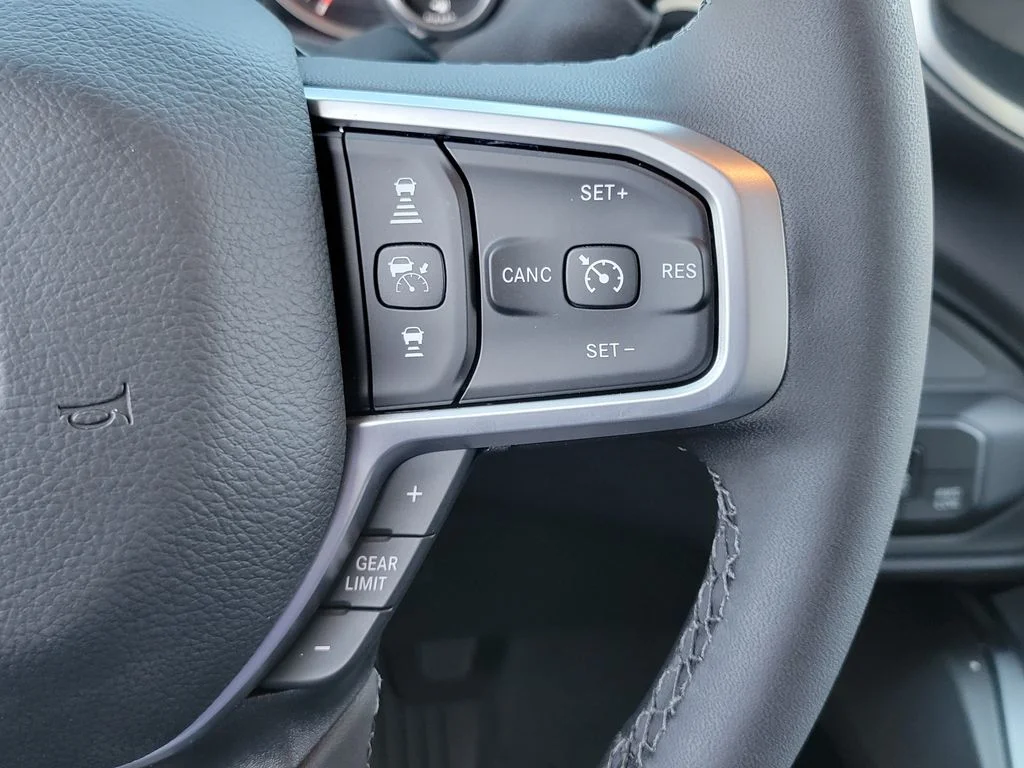 2026 Ram Ram 2500 Pickup photo 5