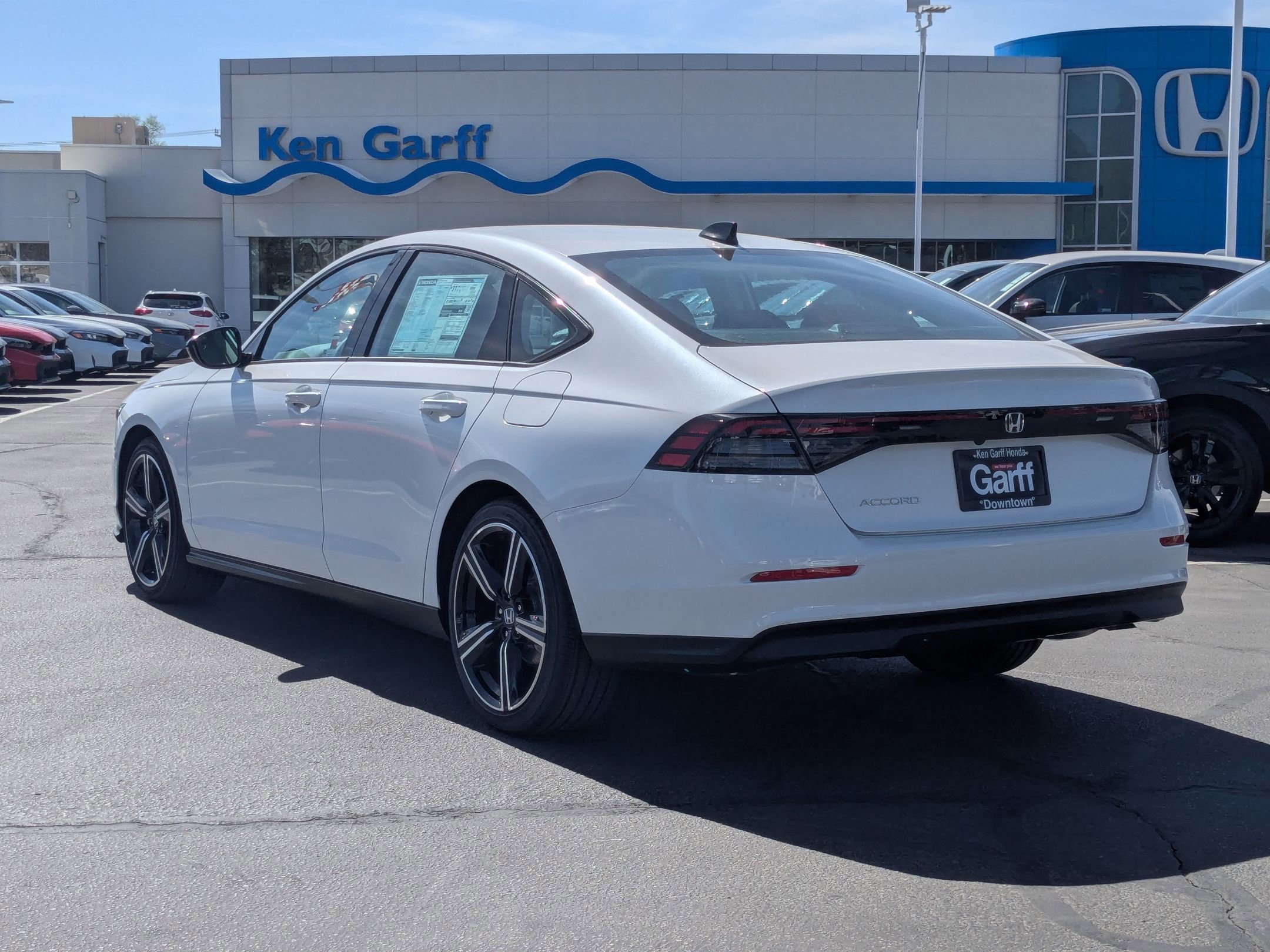 New 2026 Platinum White Pearl Honda SE image 5