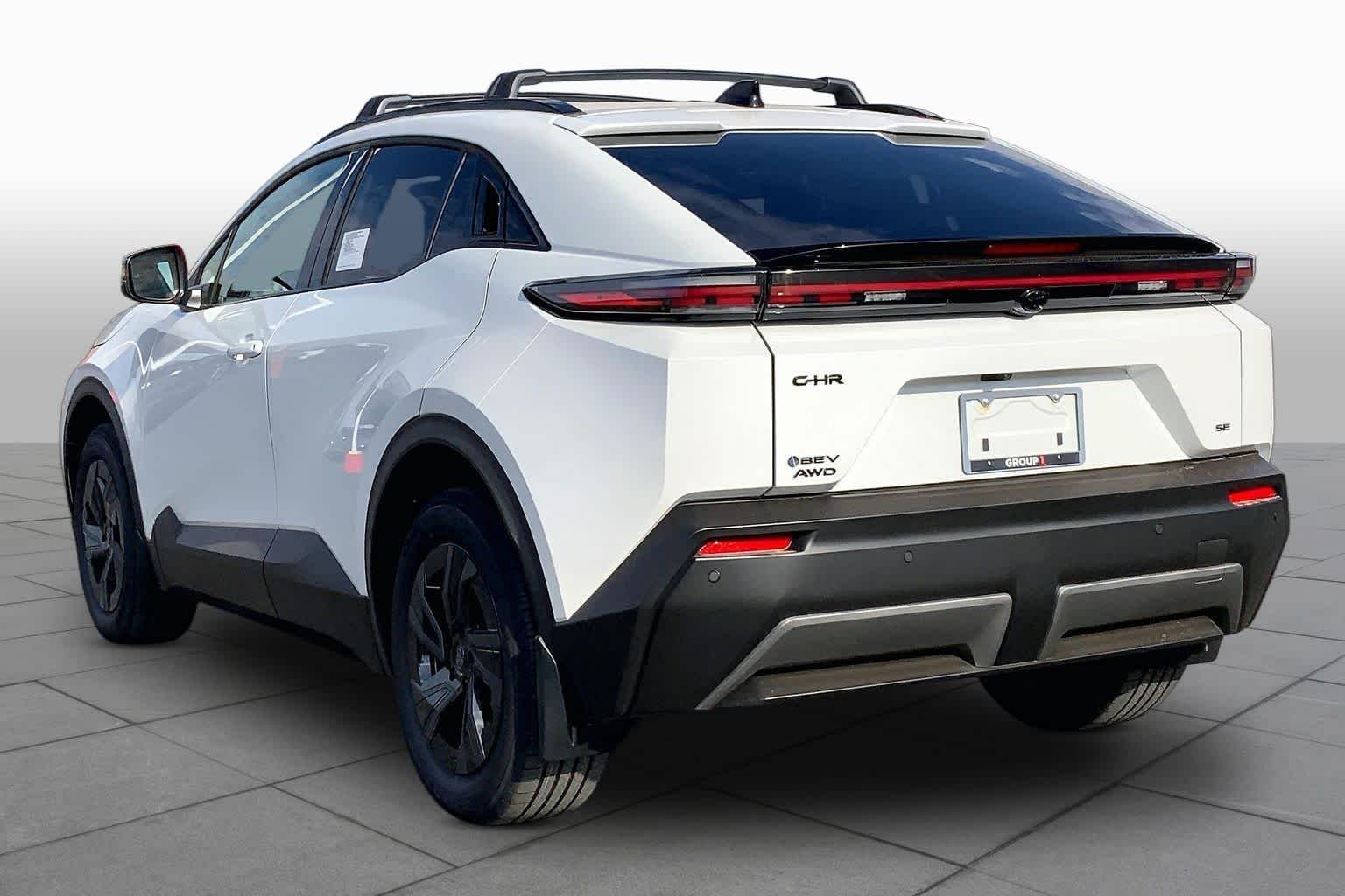 2026 Toyota C-HR SE - Photo 12