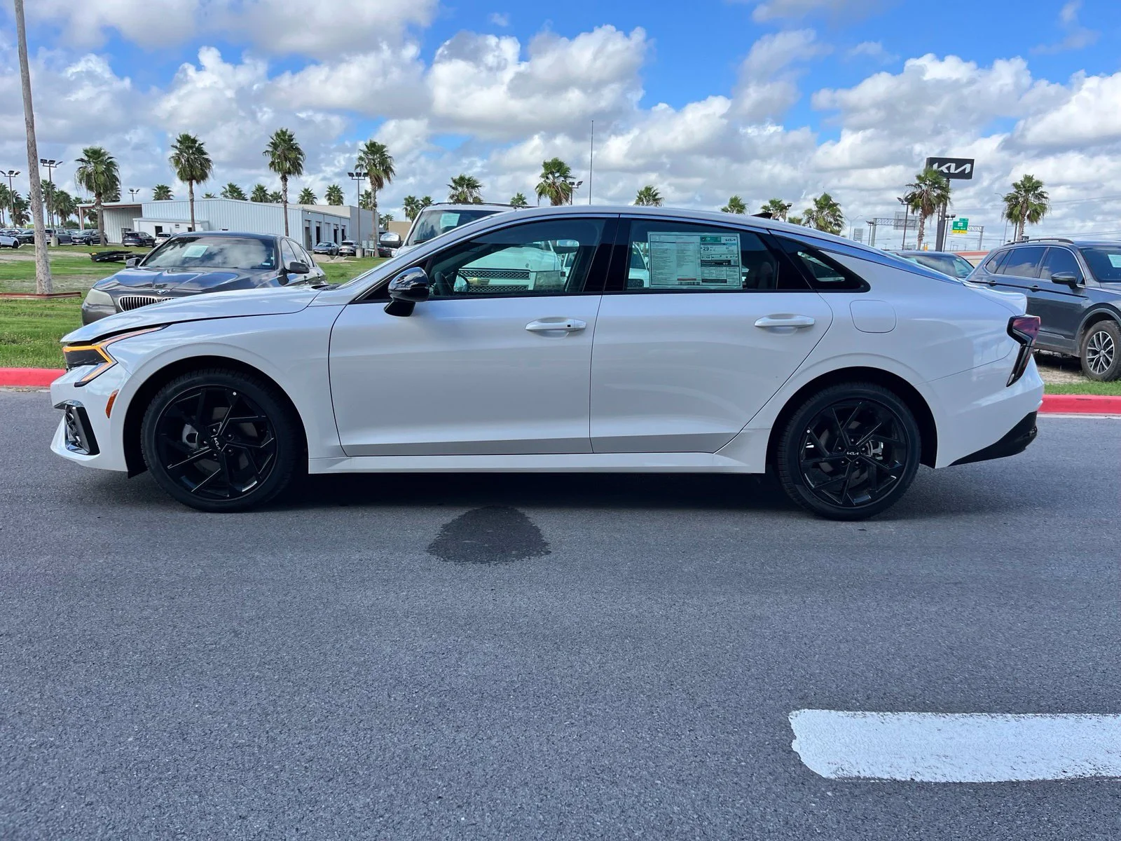 New 2026 White Kia GT-Line image 4