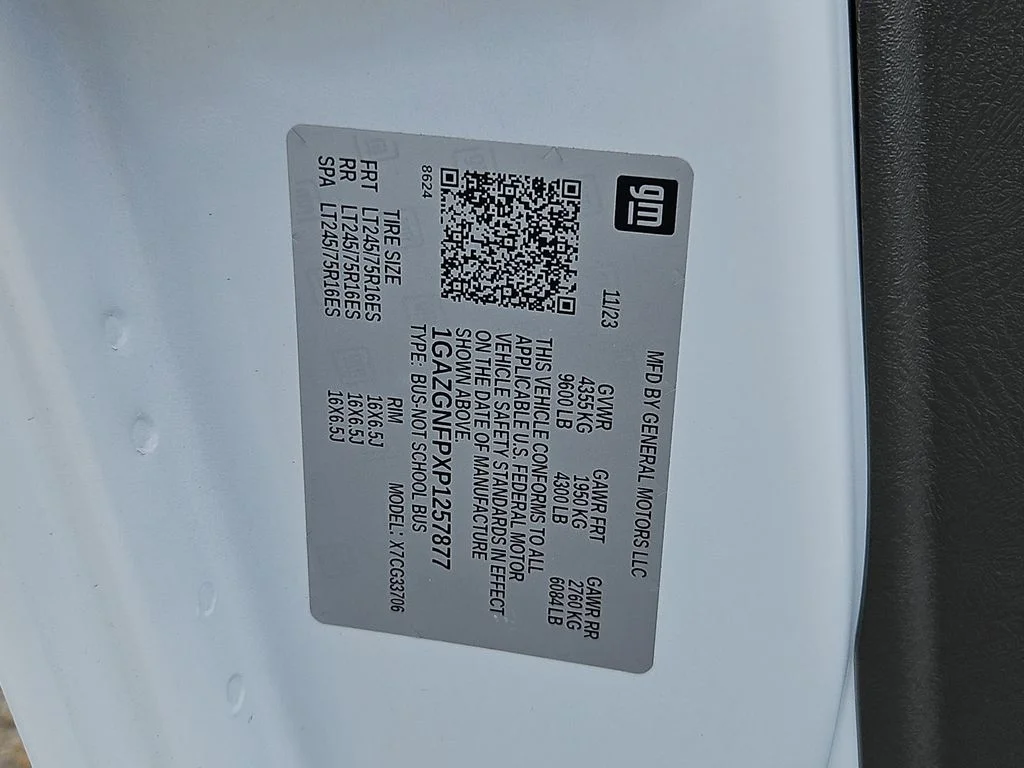 Used 2023 Summit White Chevrolet LS image 31