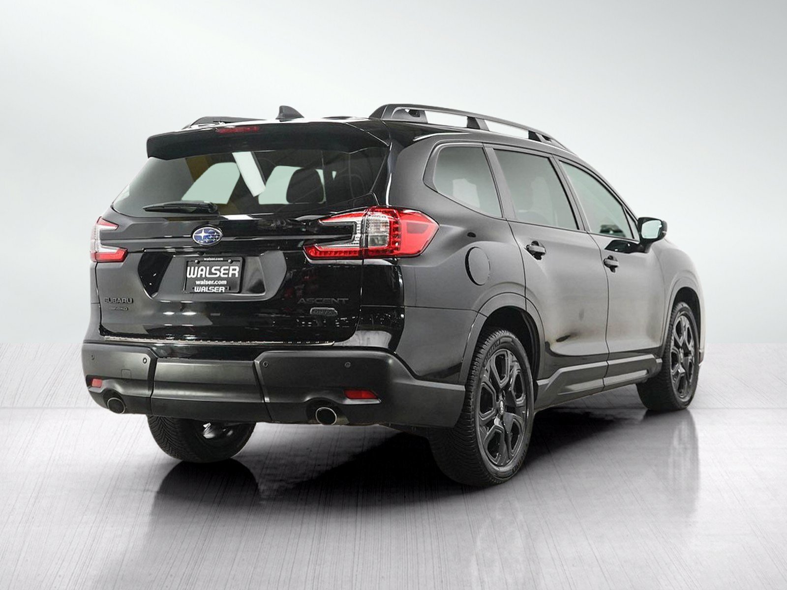 Used 2024 Crystal Black Pearl Subaru Onyx Edition image 5